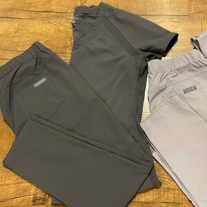 Med Couture medium scrub set, like new!